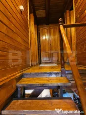 Casa de vacanta cu 4 camere,3300 mp teren,Rimet 
