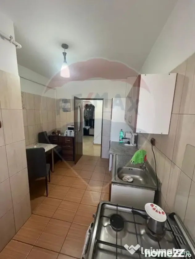 Apartament 2 camere în zona Comisariat