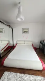 Vând pat pentru dormitor