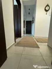 Apartament 2 camere, Pacii metrou 