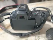Canon EOS 250D Aparat Foto DSLR Kit cu Obiectiv EF-S 18-55mm 