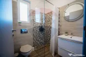 Casă / Vilă cu 4 camere de vânzare 