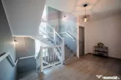 Casă / Vilă cu 4 camere de vânzare 