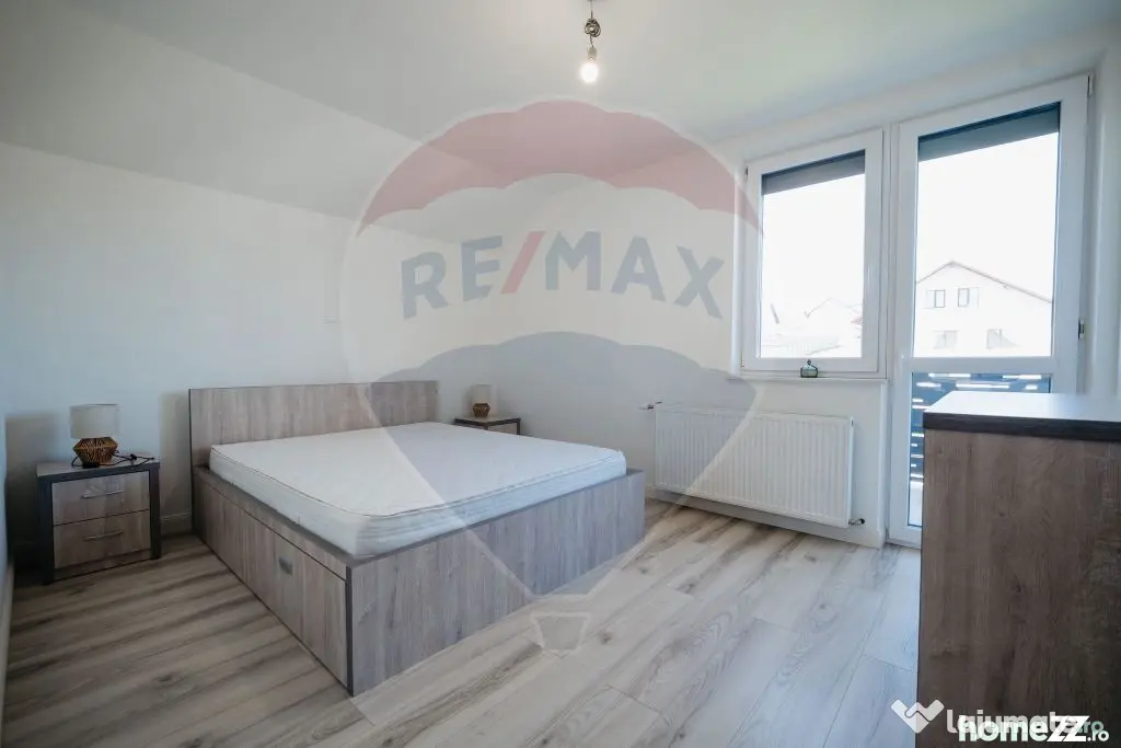 Casă / Vilă cu 4 camere de vânzare - Ipotesti (Suceava)