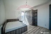 Casă / Vilă cu 4 camere de vânzare 