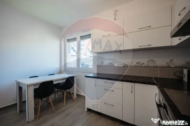 Casă / Vilă cu 4 camere de vânzare