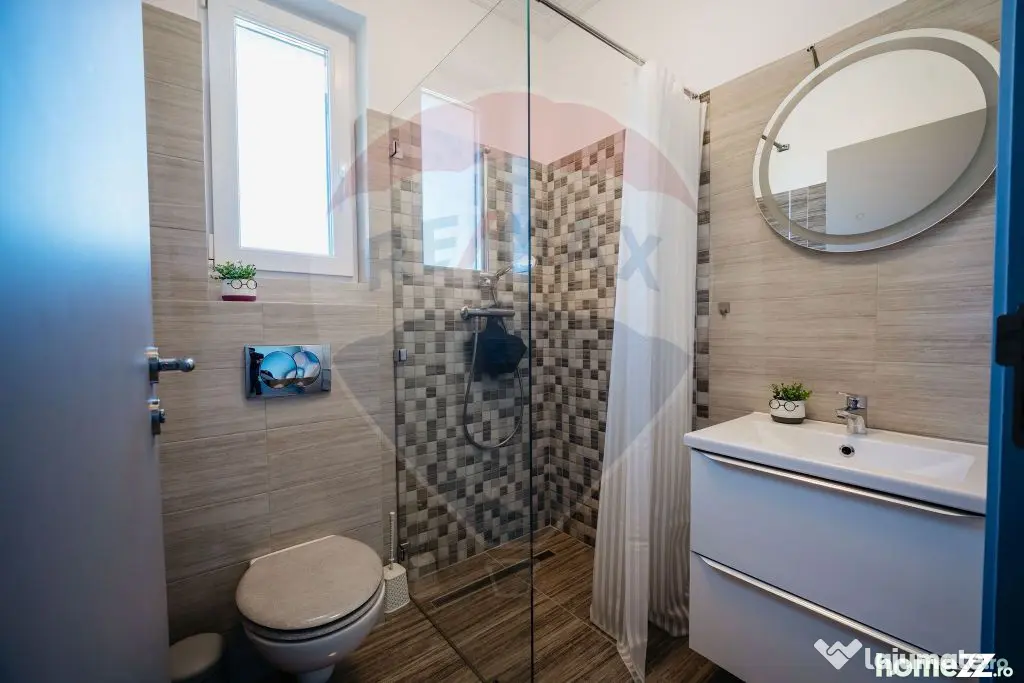 Casă / Vilă cu 4 camere de vânzare