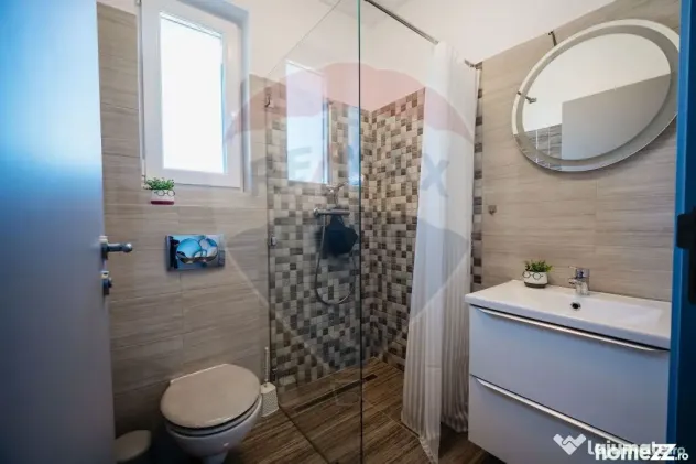 Casă / Vilă cu 4 camere de vânzare