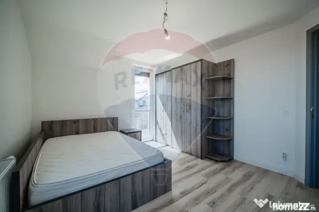 Casă / Vilă cu 4 camere de vânzare