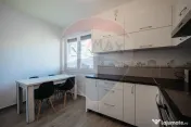 Casă / Vilă cu 4 camere de vânzare 