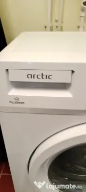 Mașină de spălat rufe Arctic 