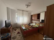 Casa extinsa 8 camere, garaj, teren 1300mp , zona stradala 