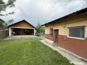 Casa extinsa 8 camere, garaj, teren 1300mp , zona stradala 