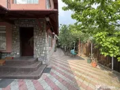 Casa extinsa 8 camere, garaj, teren 1300mp , zona stradala 