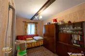 Casa in inima statiunii Covasna, cu gradina, vie si pomi fru 
