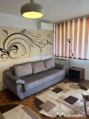 Închiriez 2 camere semi decomandat 