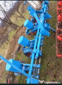 Vând utilaje agricole