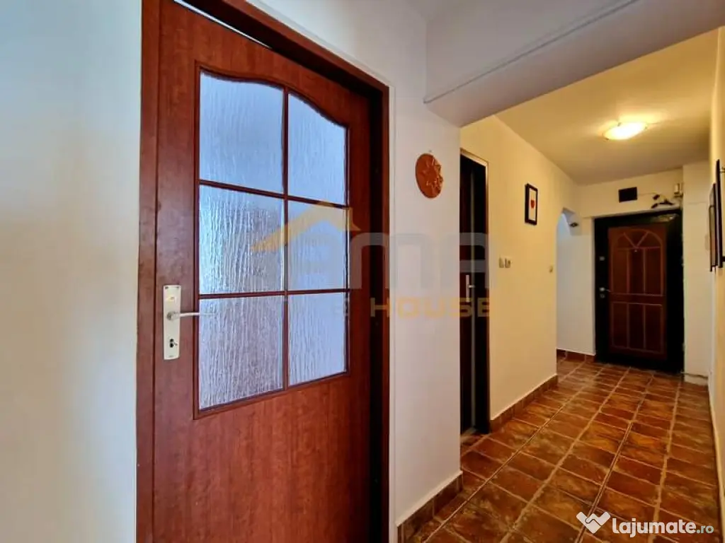 Vând apartament 2 camere , 78 mp central str Tudor Vladimirescu
