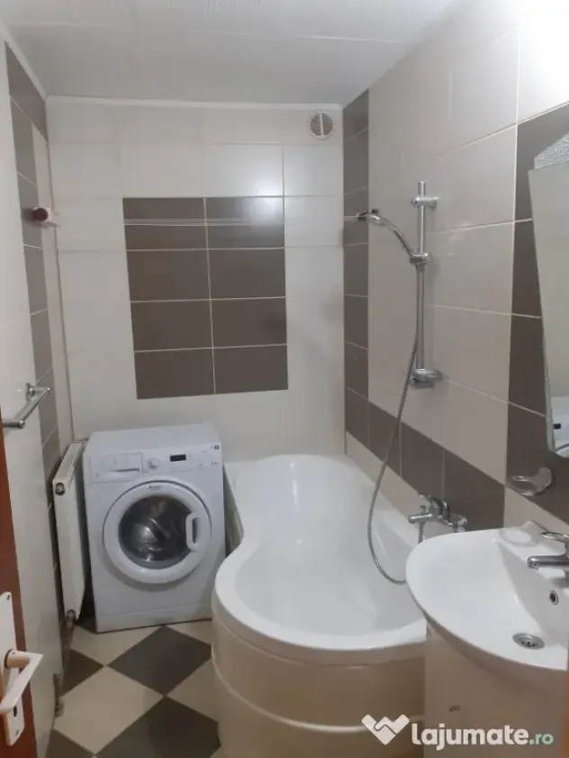 Vând apartament 2 camere , 78 mp central str Tudor Vladimirescu