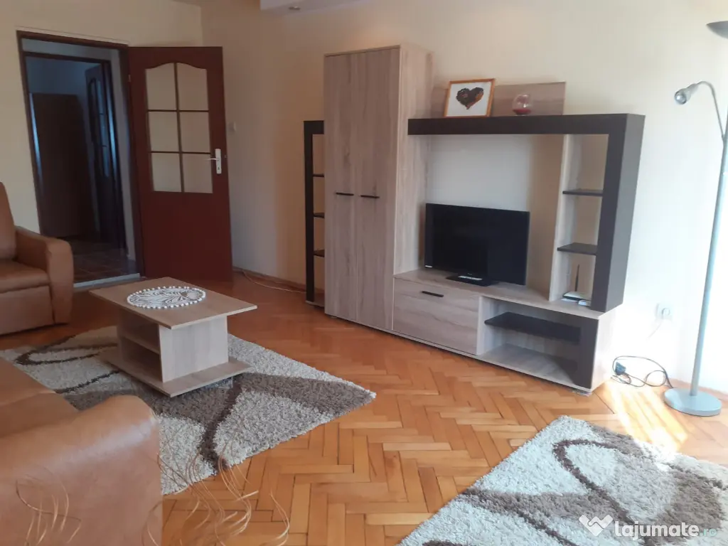 Vând apartament 2 camere , 78 mp central str Tudor Vladimirescu