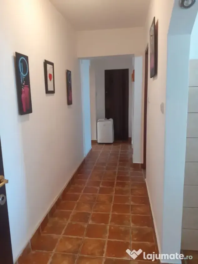 Vând apartament 2 camere , 78 mp central str Tudor Vladimirescu