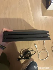 PlayStation 4 PRO 1TB, în stare foarte bună 