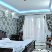 Hotel de vanzare in predeal, aproape de partia clabucet 