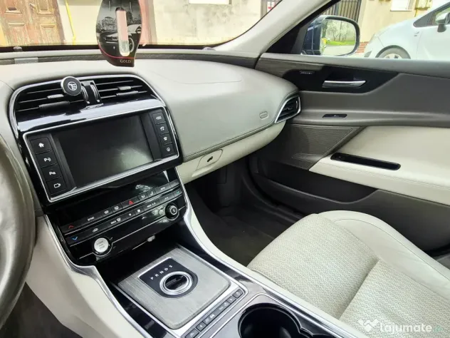 Jaguar Portfolio XE 2.0 diesel 2016