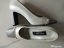 Pantofi, sandale din piele mar37, preferabil Iasi
