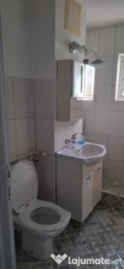 Constanta Vând apartament 2 camere zona Liceul Agroalimentar 