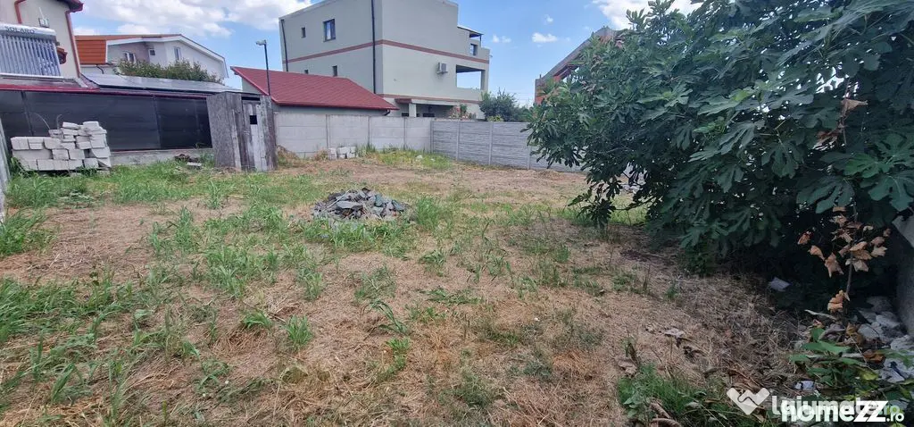 Vila P+1, zona linistita, pentru doua famili.