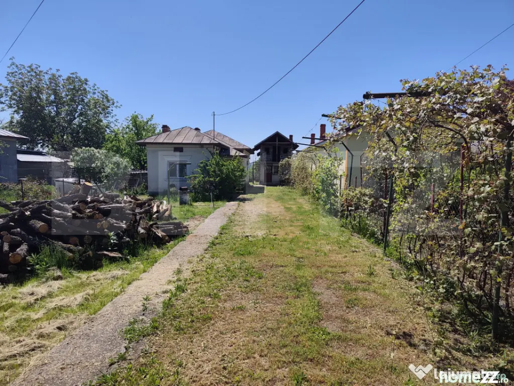 Casă în Găești, 3 dormitoare, teren 2000 mp 62000Euro
