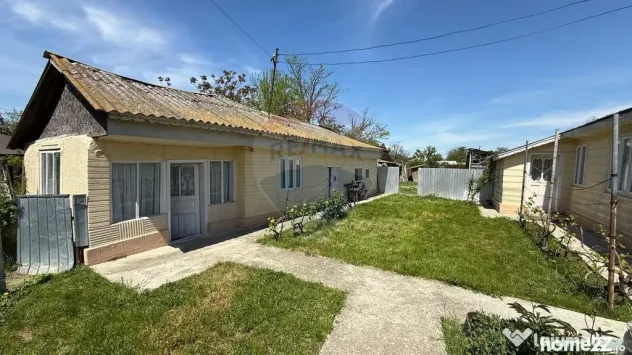 Casă / Vilă Hângulesti
