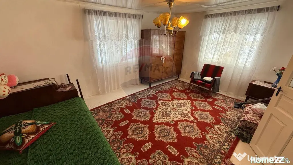 Casă / Vilă Hângulesti