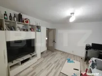 Apartament 3 camere, etaj 7/9 cu lift, 70 mp, zona Micro 6