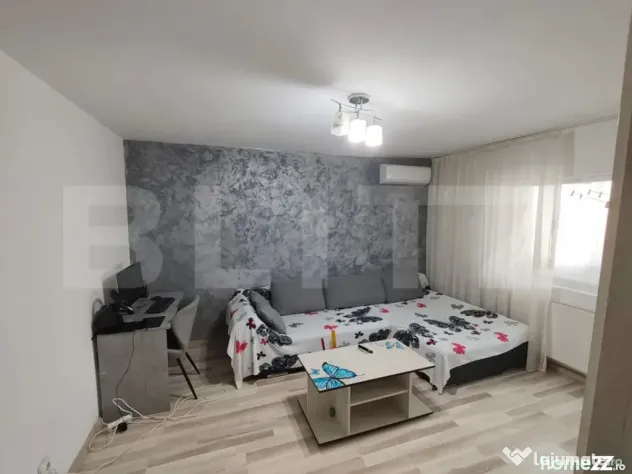 Apartament 3 camere, etaj 7/9 cu lift, 70 mp, zona Micro 6