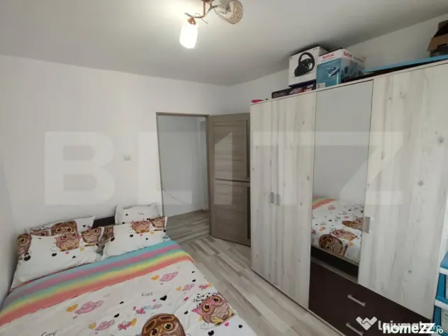 Apartament 3 camere, etaj 7/9 cu lift, 70 mp, zona Micro 6