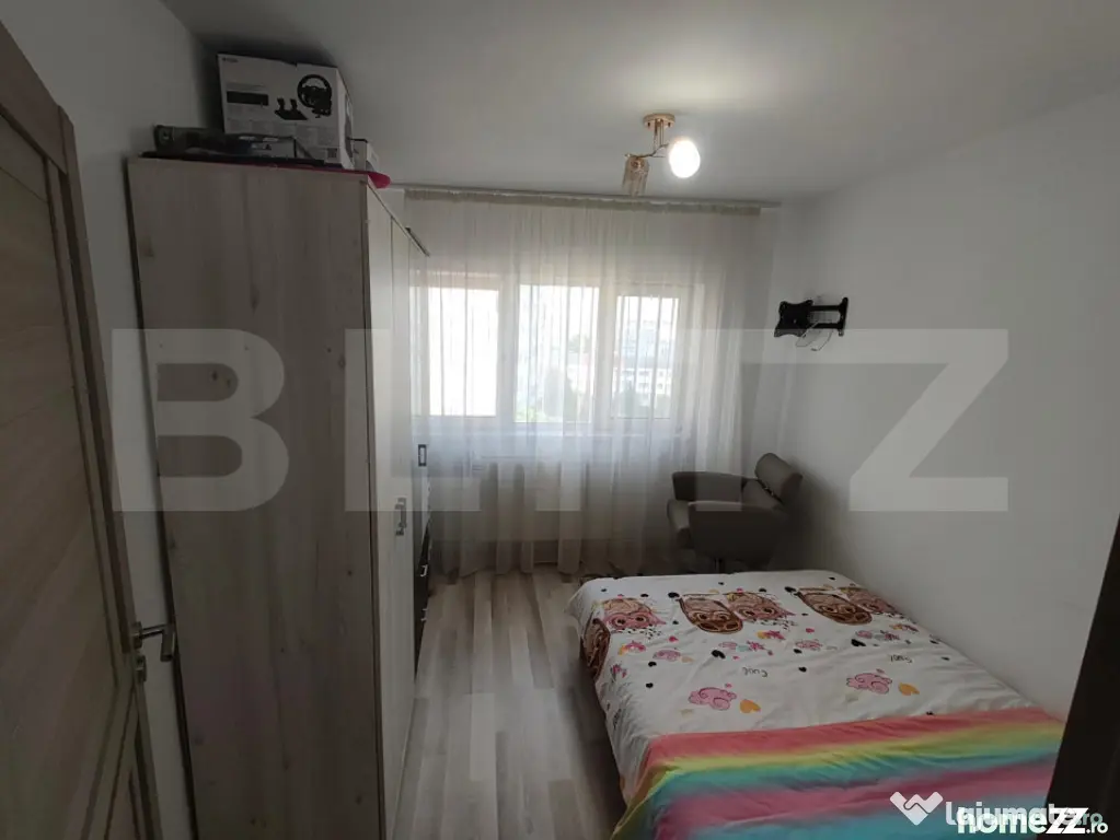 Apartament 3 camere, etaj 7/9 cu lift, 70 mp, zona Micro 6