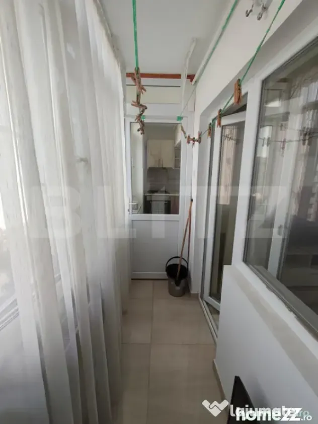 Apartament 3 camere, etaj 7/9 cu lift, 70 mp, zona Micro 6