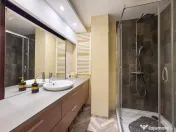 Apartament mare si spatios, cu centrala proprie. Unirii, Ner 