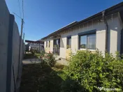 Casa individuala mobilata utilata ~ 3 camere 1 baie ~ teren 