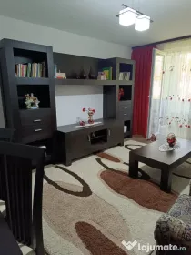 Apartament 3 camere Beclean central 80mp