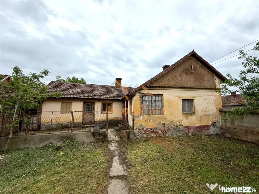 CASA CU TEREN 975 MP | ACCES AUTO | ZONA SANTIMREU | BIHOR - Santimreu (Bihor)