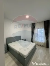 Apartament cu 3 camere de închiriat în zona 1 Mai 