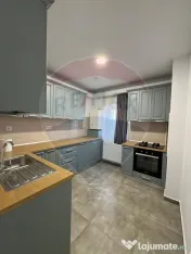 Apartament cu 3 camere de închiriat în zona 1 Mai 
