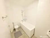 Apartament cu 3 camere de închiriat în zona 1 Mai 