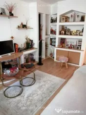 Apartament 3 camere de vanzare zona Far 