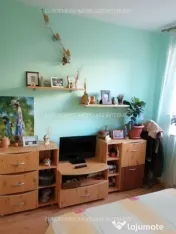Apartament 3 camere de vanzare zona Far 