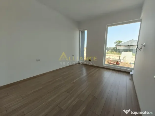 Casa Individuala - 4 camere - 2 bai - 423 mp teren