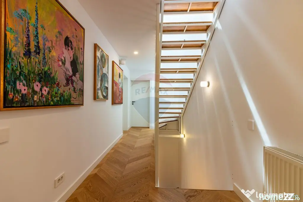 Vilă superba 7 camere, zona linistita, Bucurestii Noi